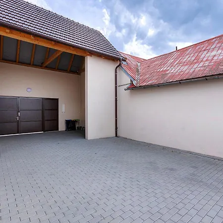 Hakro * Brod nad Dyji
